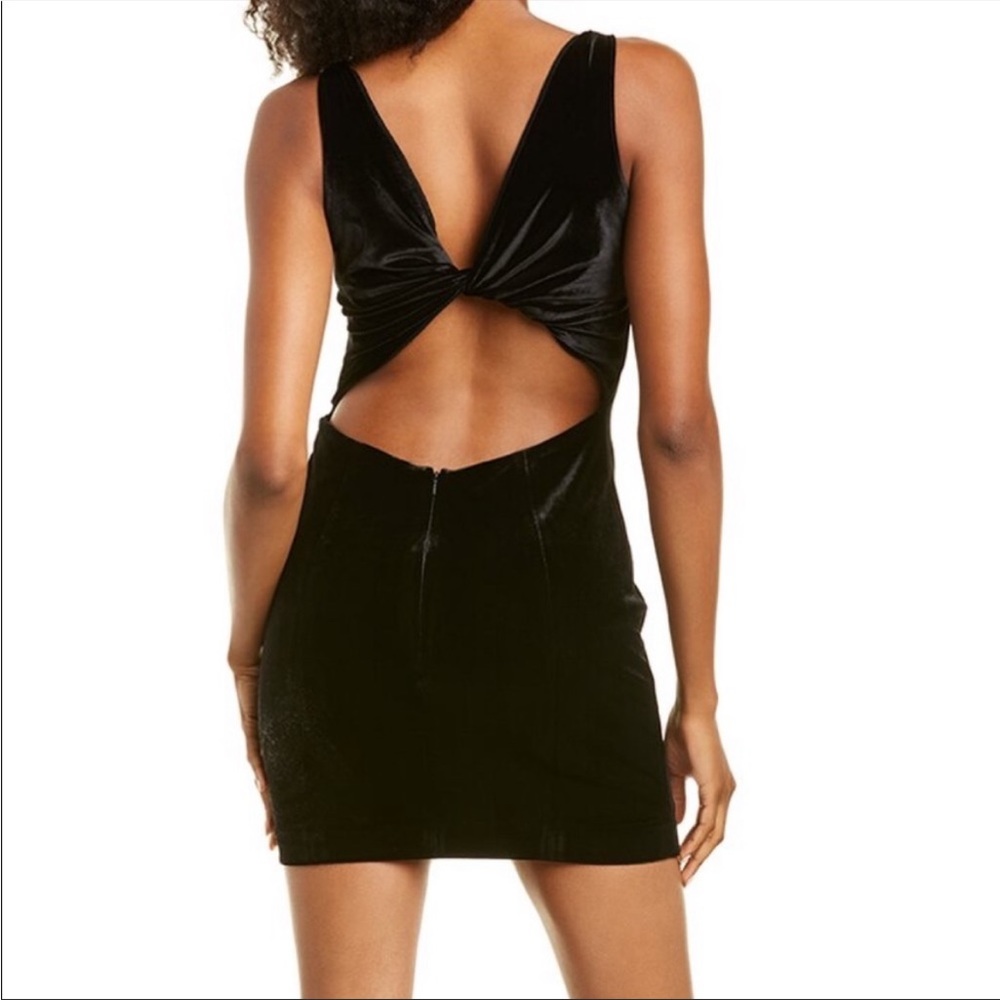 NWT Love by Theia Black Velvet Open Back Dress